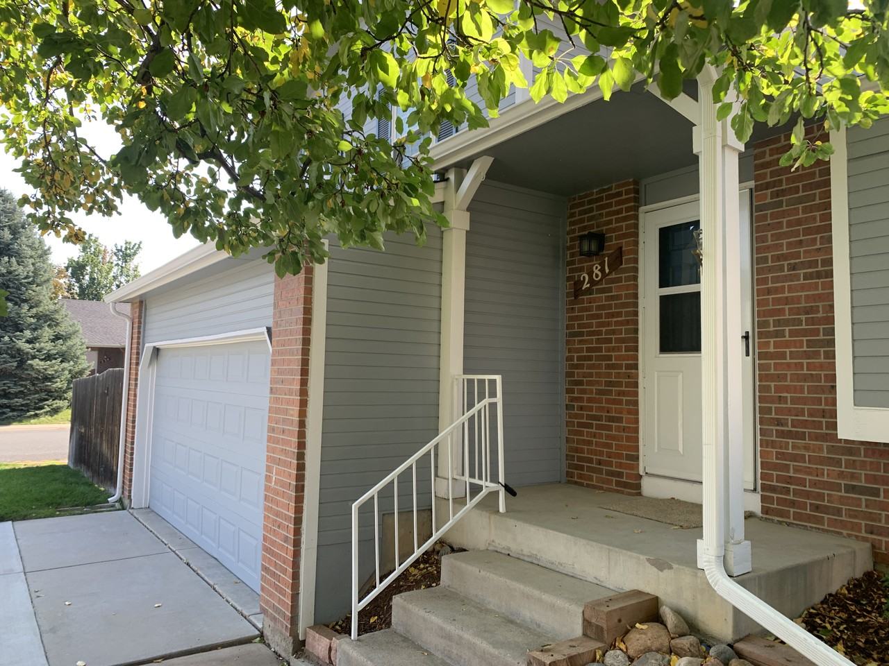 281 S Monroe Ct - Photo 3 of 21