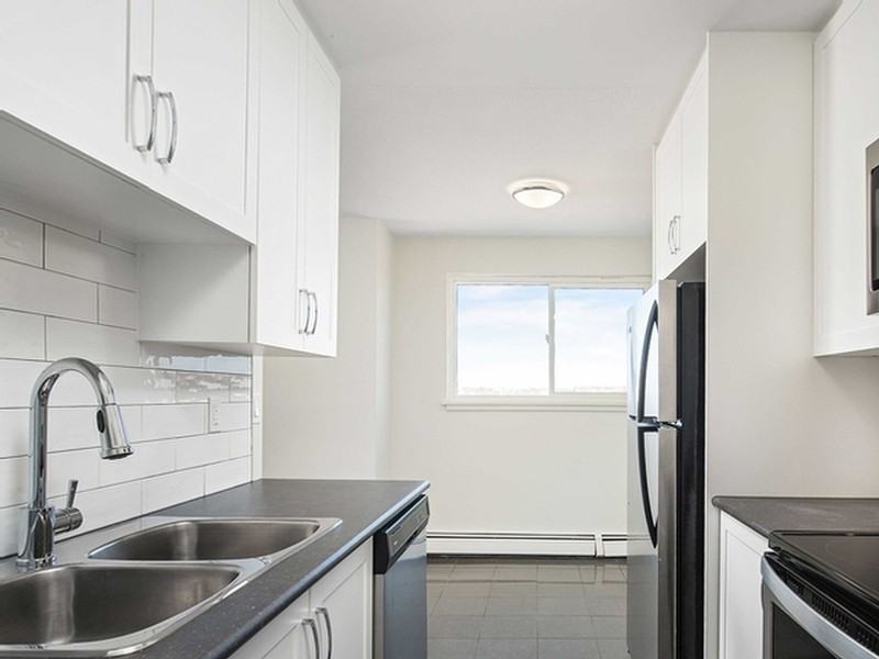 16191625 Dufferin Street Apartments for Rent in Port Whitby, Whitby, ON L1N 1B3 Zumper