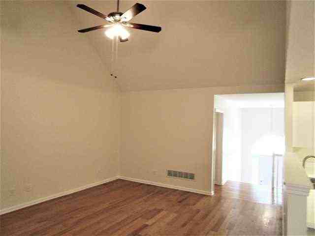 1144 Regiment Dr Nw - Photo 3 of 20