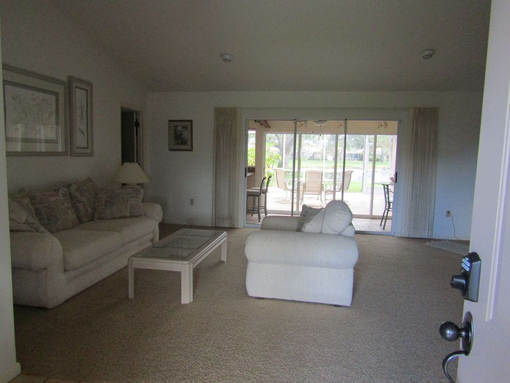 3004 Community Center Dr - Photo 3 of 26