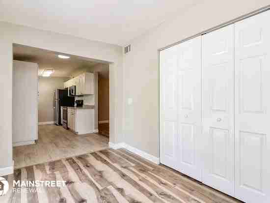 1201 E Camellia Dr - Photo 3 of 14