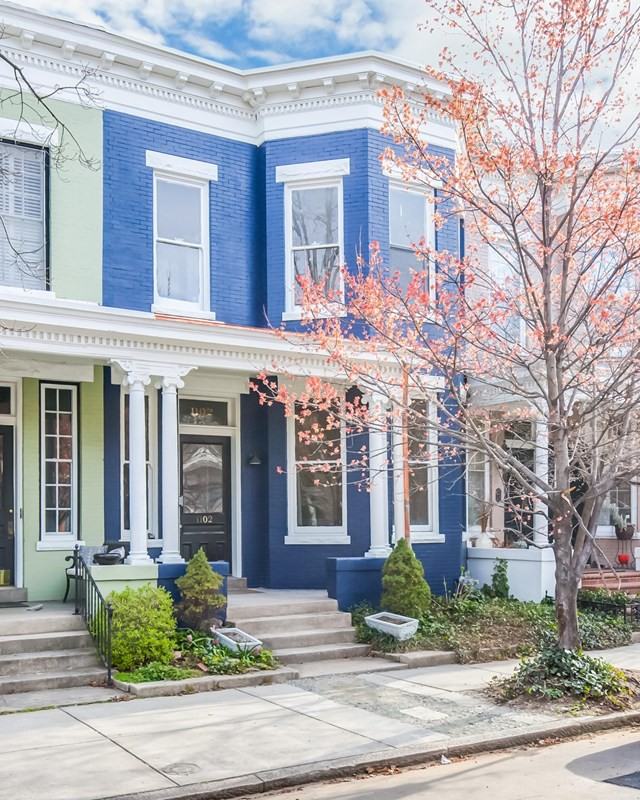 1102 W St #3 - Photo 2 of 10