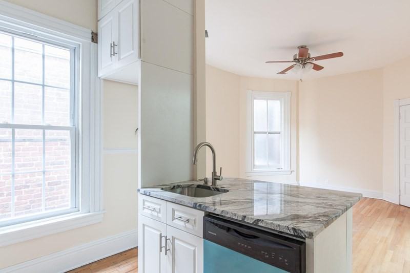 1102 W St #3 - Photo 3 of 10