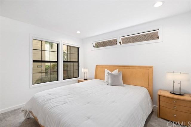 985 Bayside Cv - Photo 3 of 22