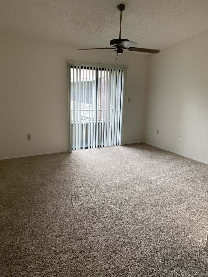 Hidden Lake Apartments - Photo 3 of 8