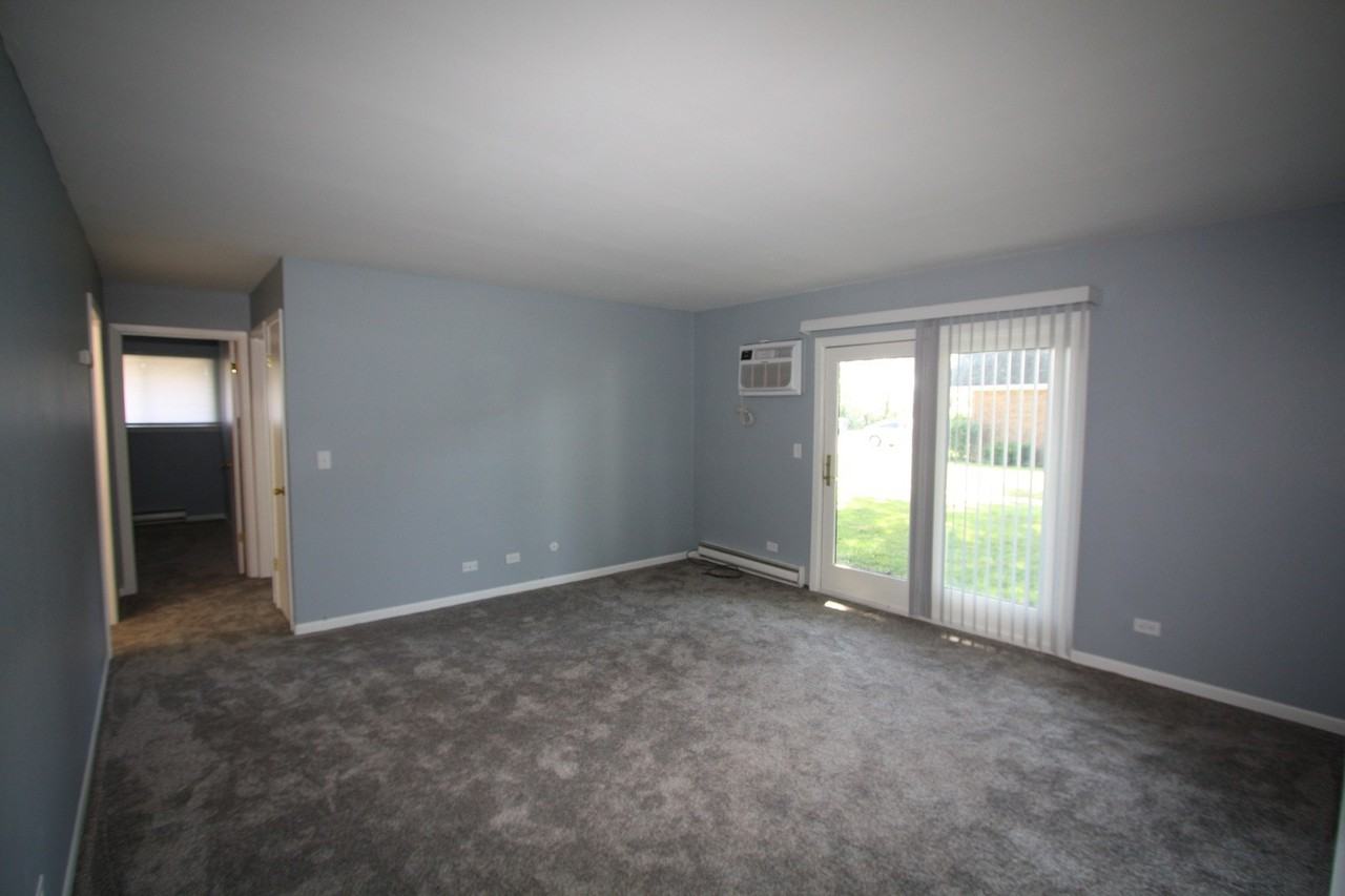 1006 1006 Shagbark Rd 2D - Photo 2 of 14