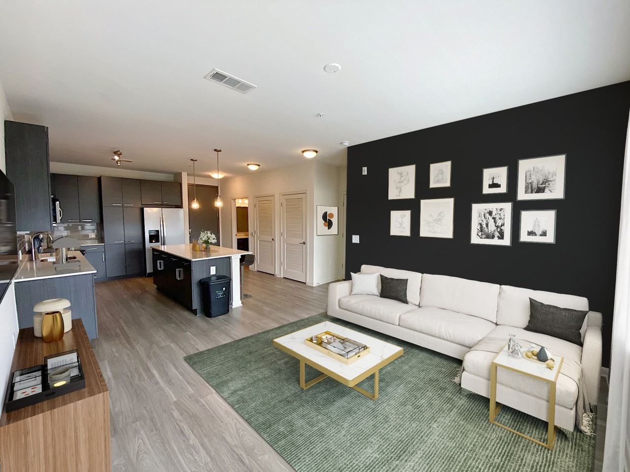 Ayla - Photo 3 of 49