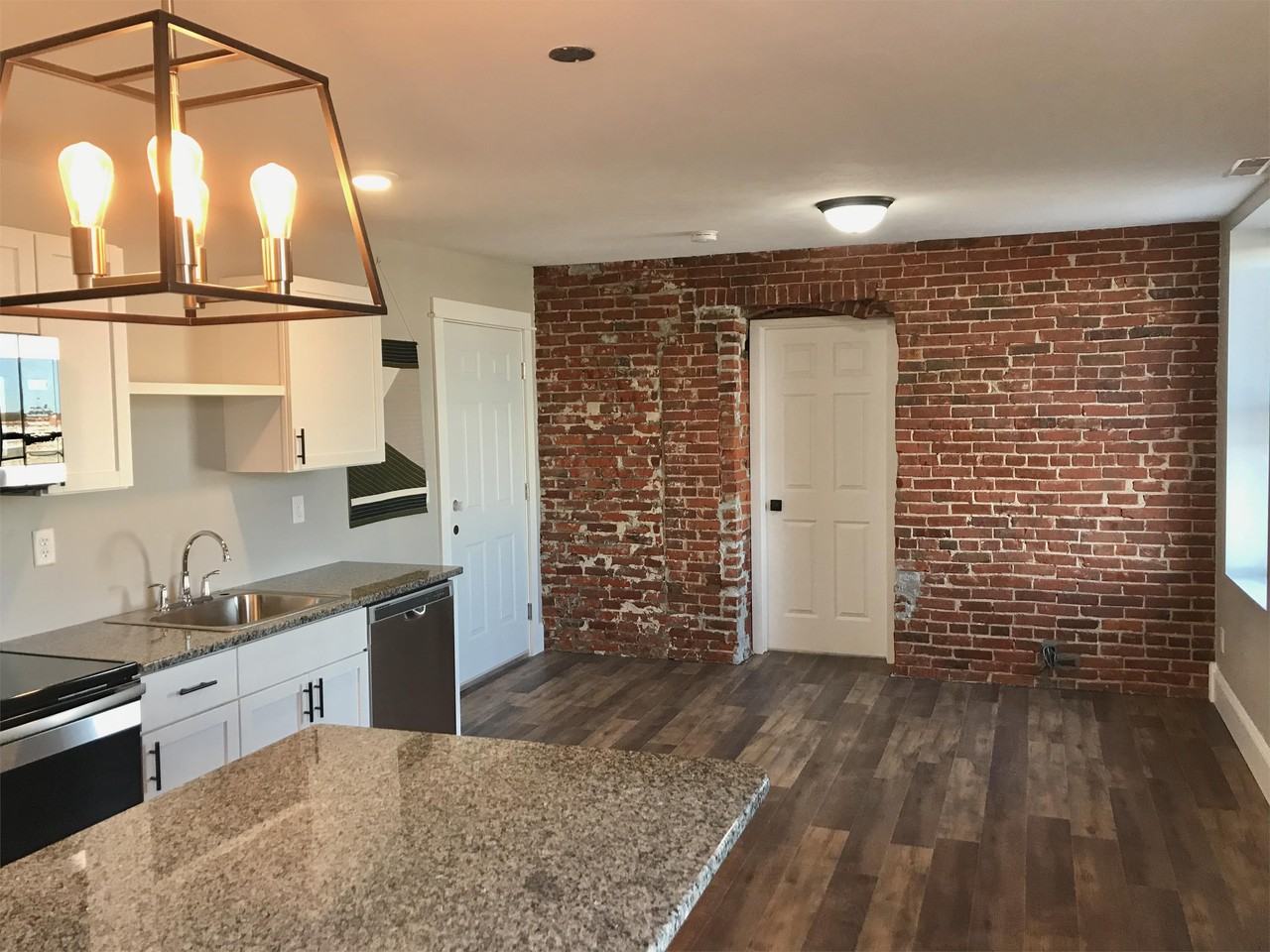 201 W 12th Ave - Photo 2 of 9