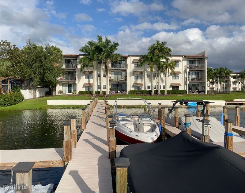 7824 Holiday Isle Dr #102 - Photo 2 of 2