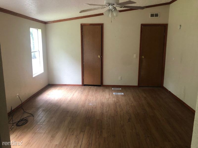 104 Lake Forest Dr - Photo 3 of 7