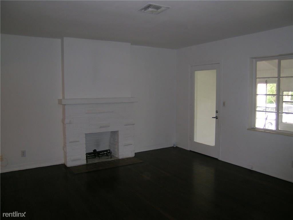 1108 Ne 2nd St - Photo 2 of 7