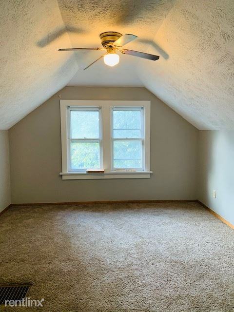 4562 Charles St - Photo 3 of 8