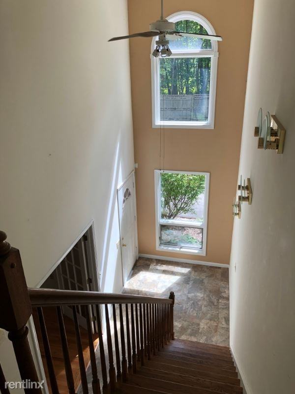 1433 New Scotland Rd - Photo 3 of 15