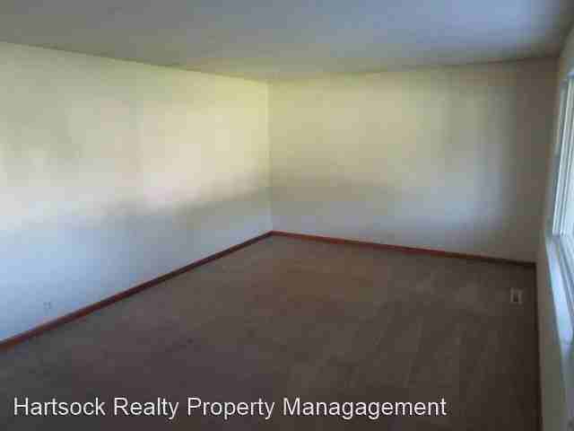 3319 S Wapakoneta Rd - Photo 2 of 12