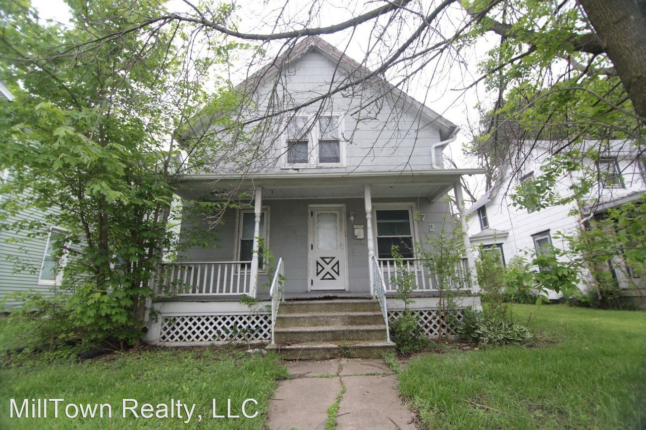 722 17th Ave, East Moline, IL 61244 3 Bedroom Apartment for Rent