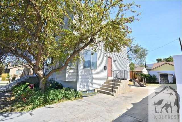 2905 Se - Photo 2 of 34