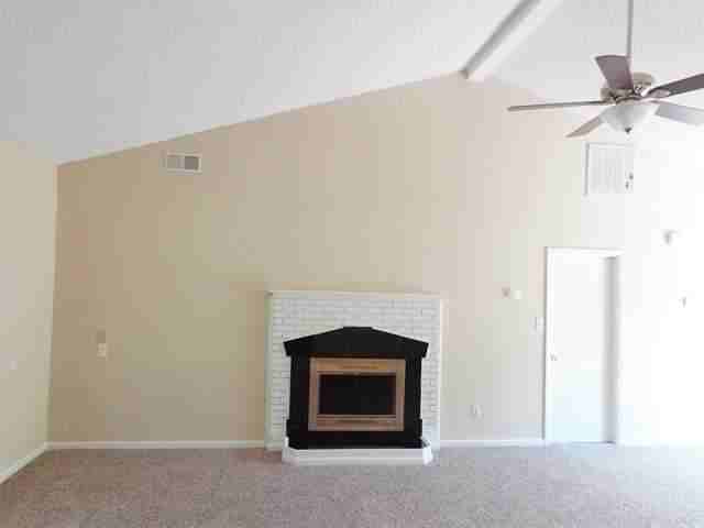 12915 Silbury Ln - Photo 3 of 12