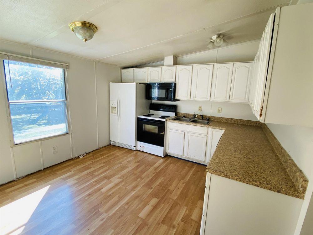 3611 Shirleys Hill Rd - Photo 3 of 9