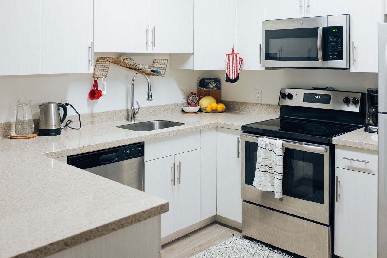 316 Ross Avenue - Photo 2 of 11