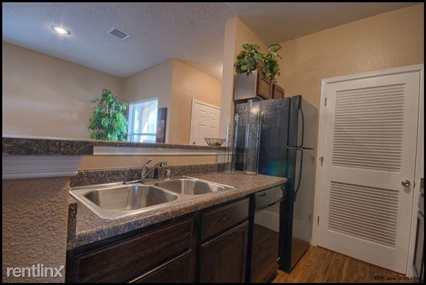 Paseo on Lee and Robert Wynn - Photo 3 of 10