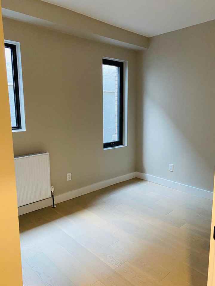 1022 Bloor Street West - Photo 8