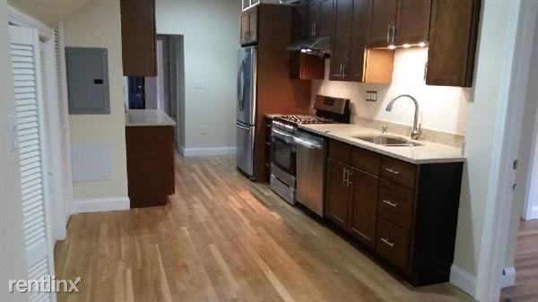 1526 Commonwealth Ave - Photo 2 of 6