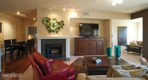 3936 Travis St - Photo 2 of 5