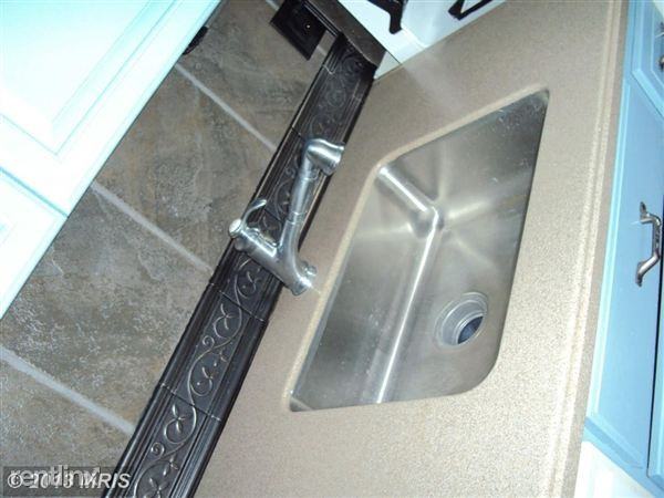 115 Stevens Rd - Photo 3 of 40