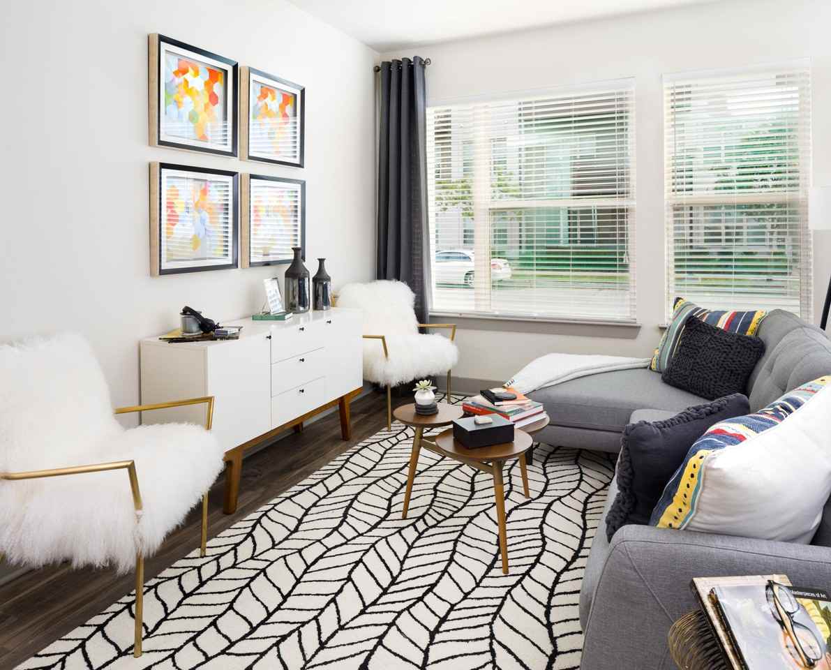 The Briscoe - Photo 5 of 41