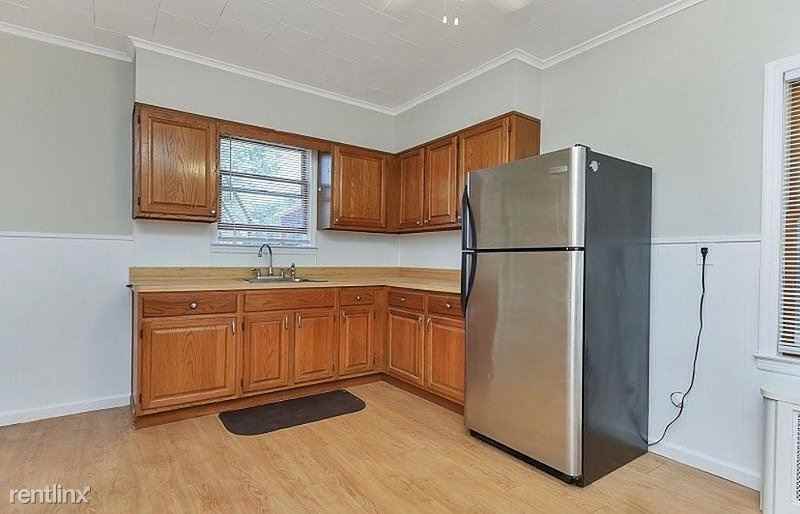 33 Claremont Ave - Photo 3 of 3