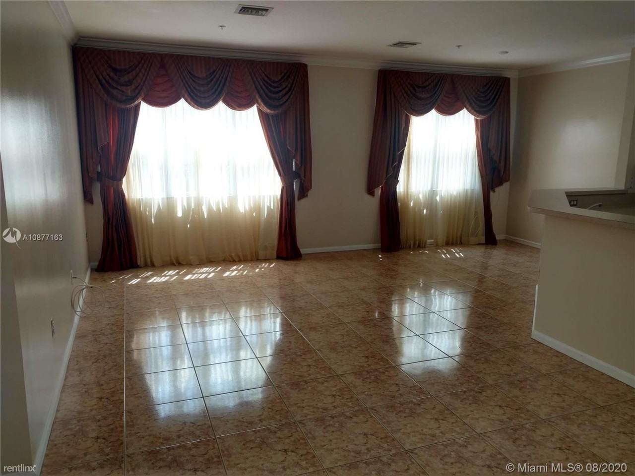 4402 SW 160th Ave - Photo 2 of 10