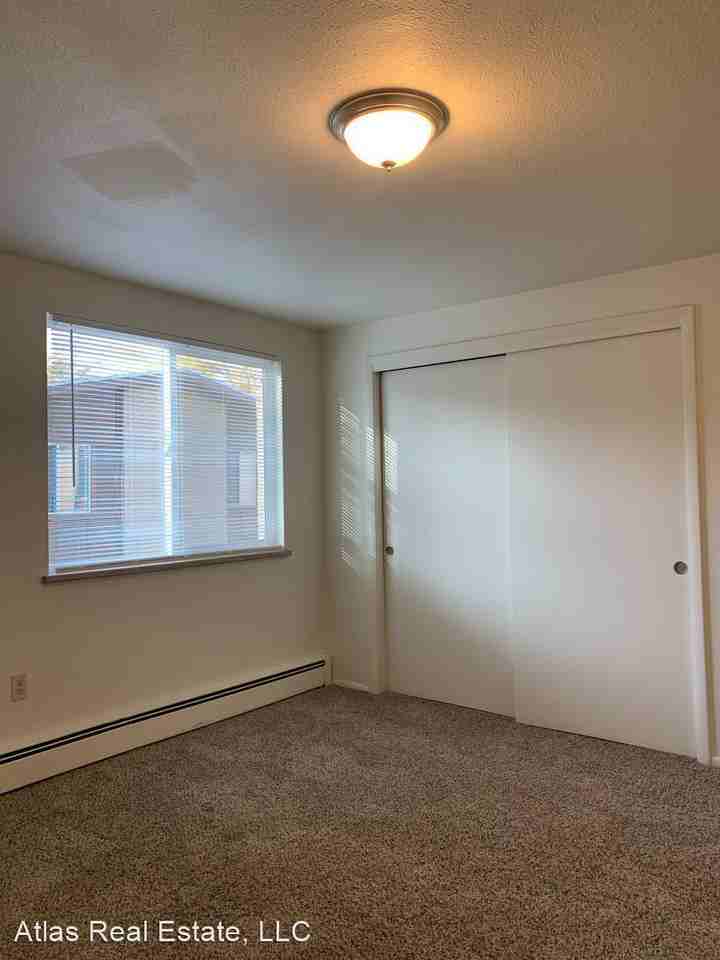 3730 Owens St - Photo 3 of 7