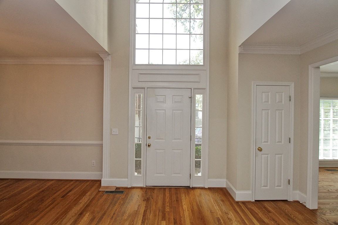 800 Chelsea Park Dr - Photo 2 of 39
