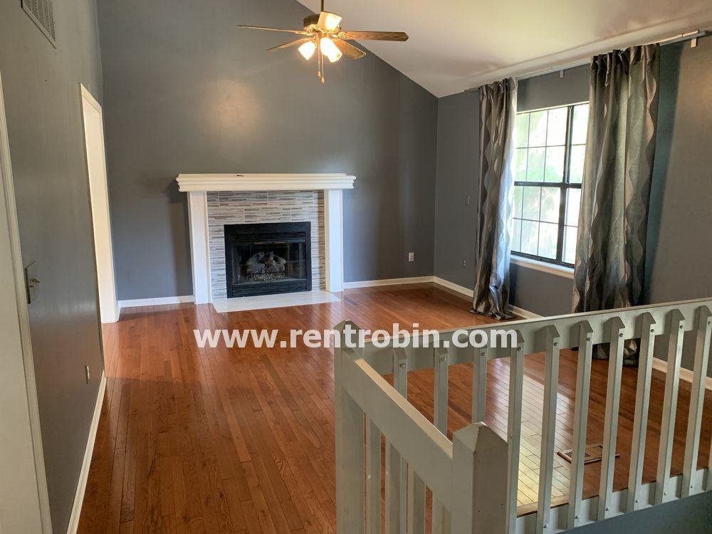 7704 Marty St - Photo 3 of 19