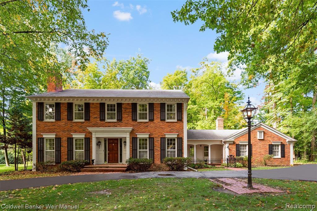 32845 Long Bow Ct - Photo 2 of 48