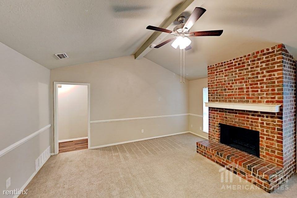 304 Lochness Ct - Photo 3 of 16