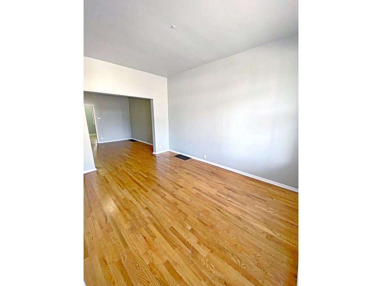 1320 South 6th Street - Photo 3 of 20