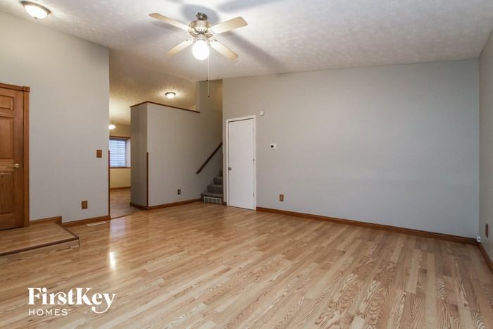 5834 Timber Lake Blvd - Photo 2 of 15