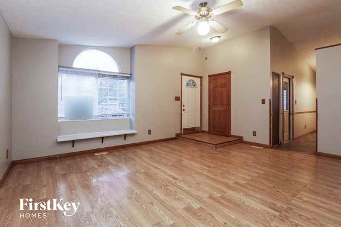 5834 Timber Lake Blvd - Photo 3 of 15