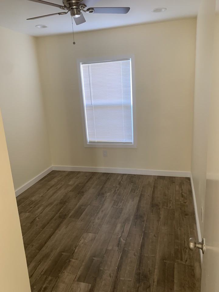 6360 Gentry St #A - Photo 3 of 4