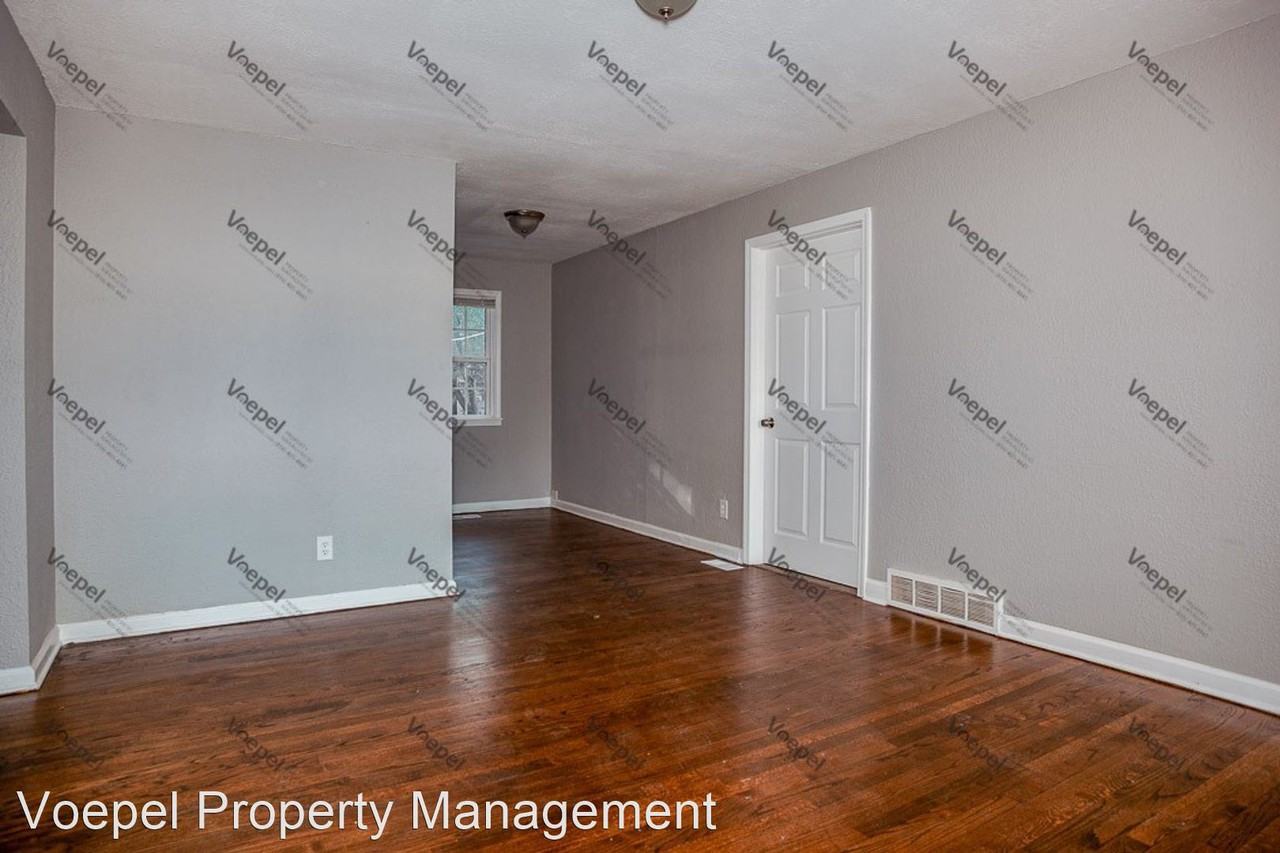 10014 Hardesty Ave - Photo 3 of 14