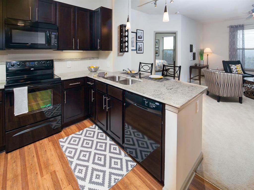 Arches at Glenridge - Photo 3 of 29