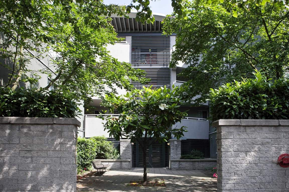 Kits Court - Photo 2 of 6