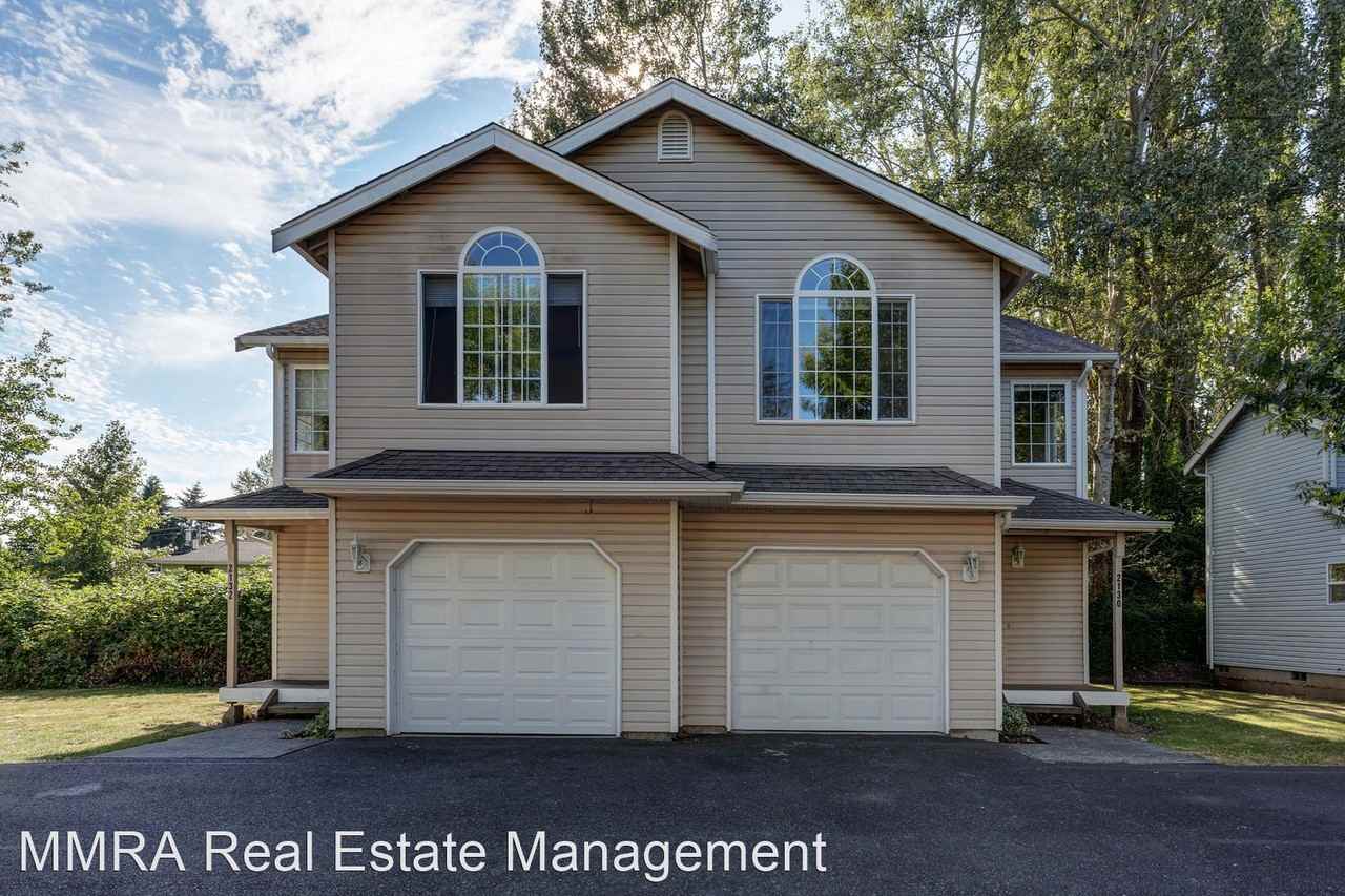 1316-1318 22ND ST - Photo 2 of 21