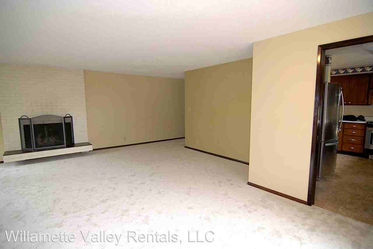 3040 Nw Kingston Way - Photo 3 of 37