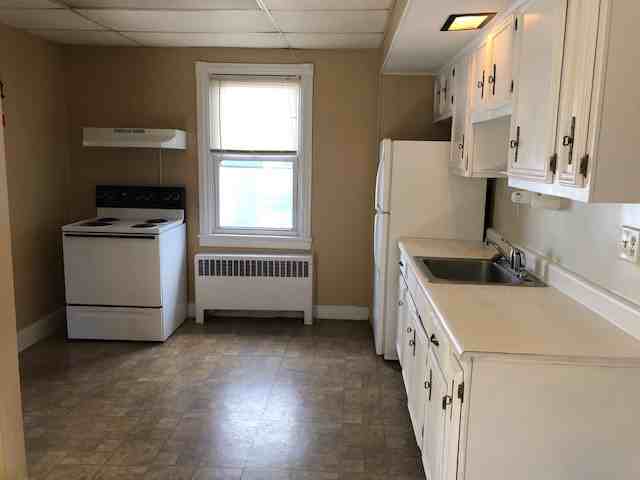 40 Front Street - Photo 3 of 8