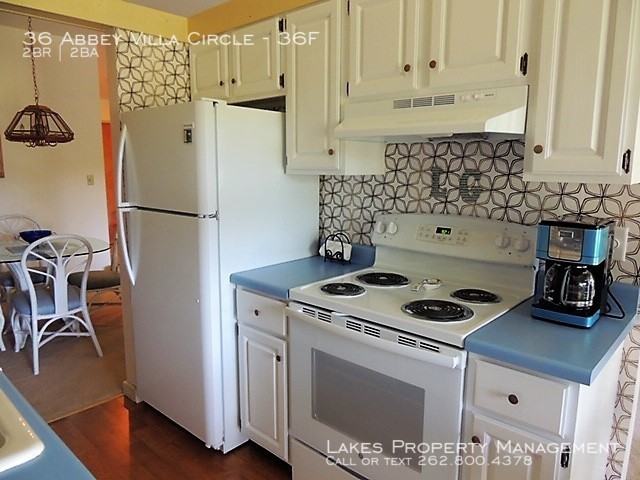 36 36 Abbey Villa Circle #36F - Photo 3 of 14