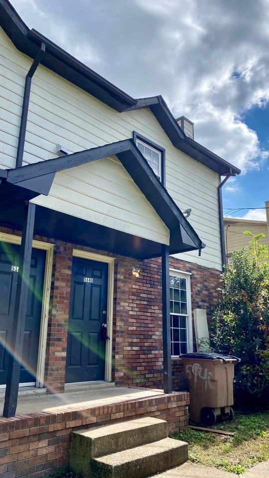 5140 Linbar Dr - Photo 3 of 18