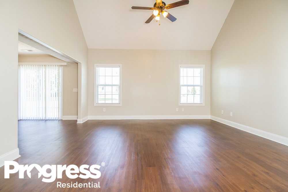 1425 Clemente Way - Photo 2 of 15