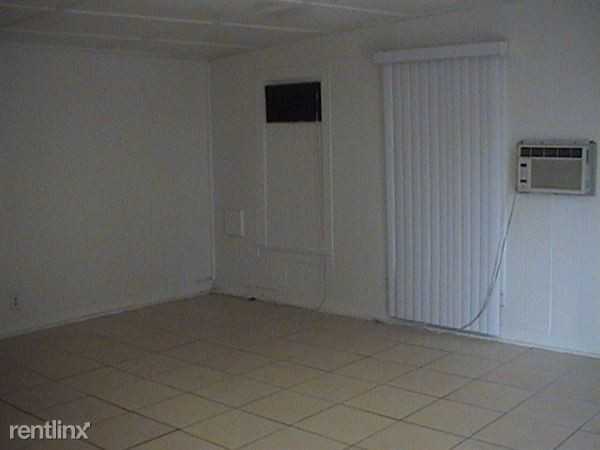 4030 N Electric Ave - Photo 3 of 18